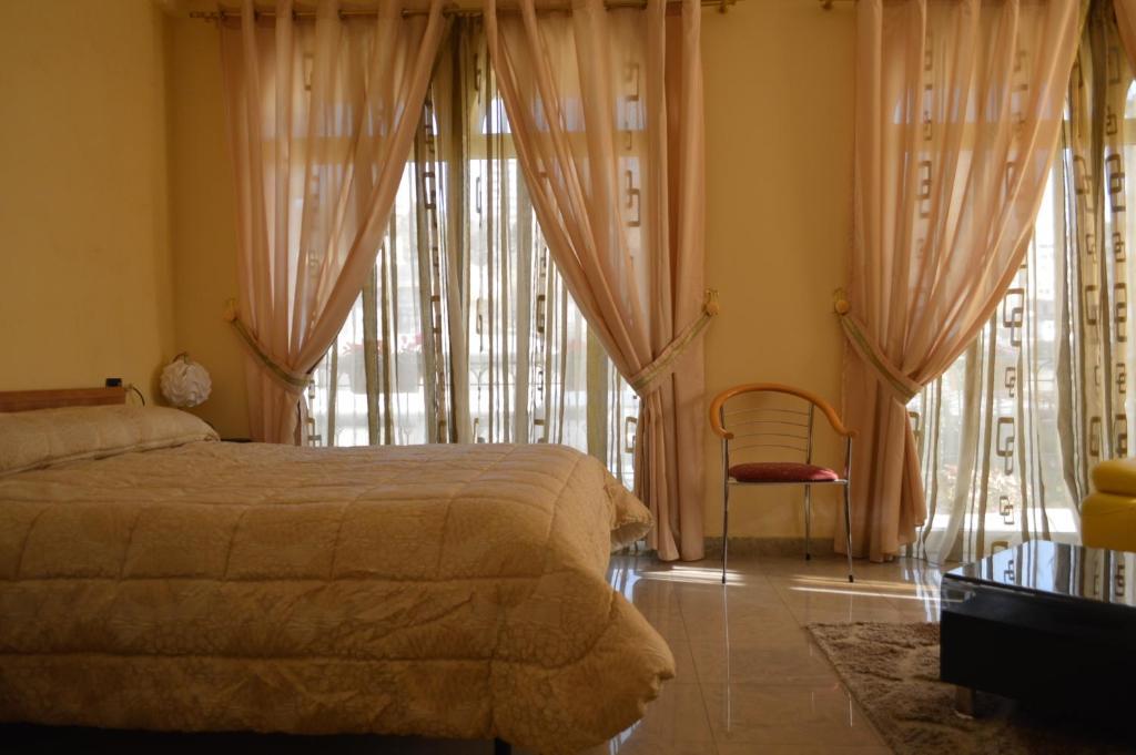 Hotel Ani